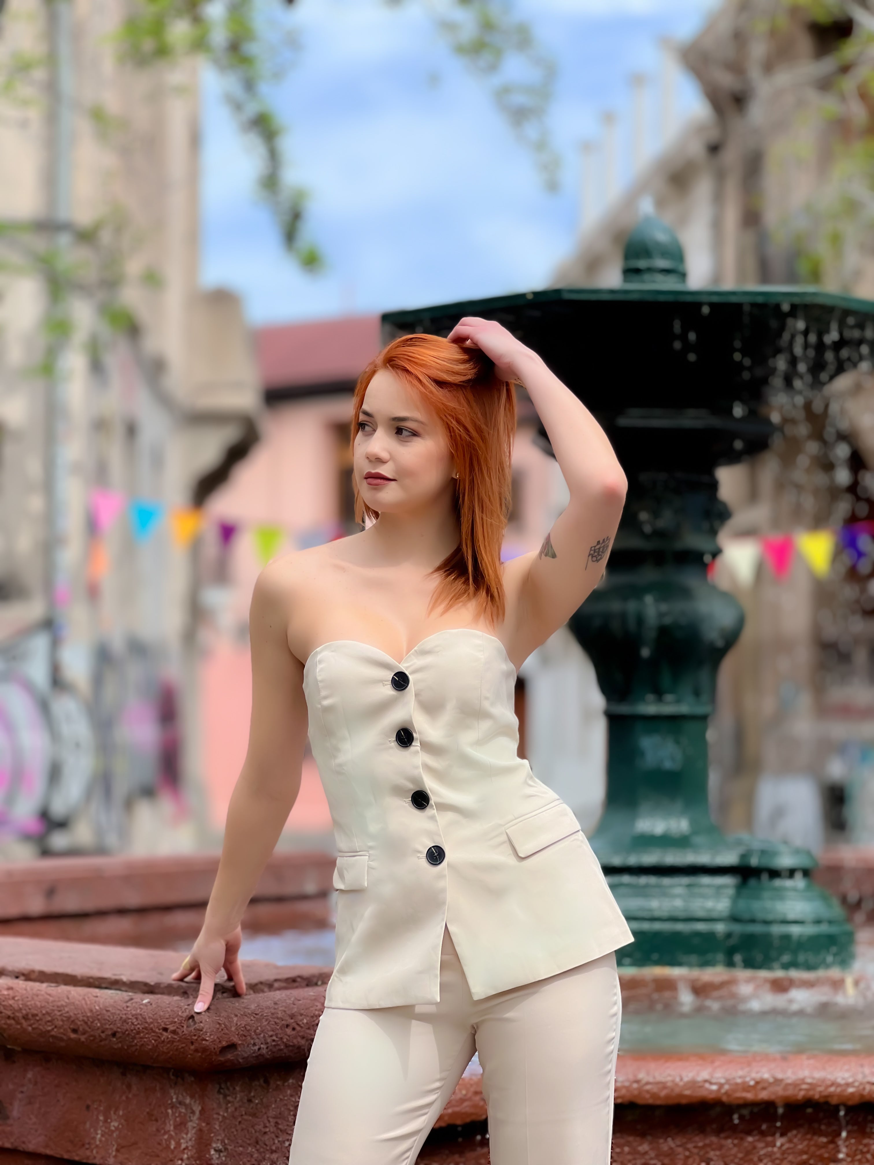 Conjunto Top Strapless y Pantalón