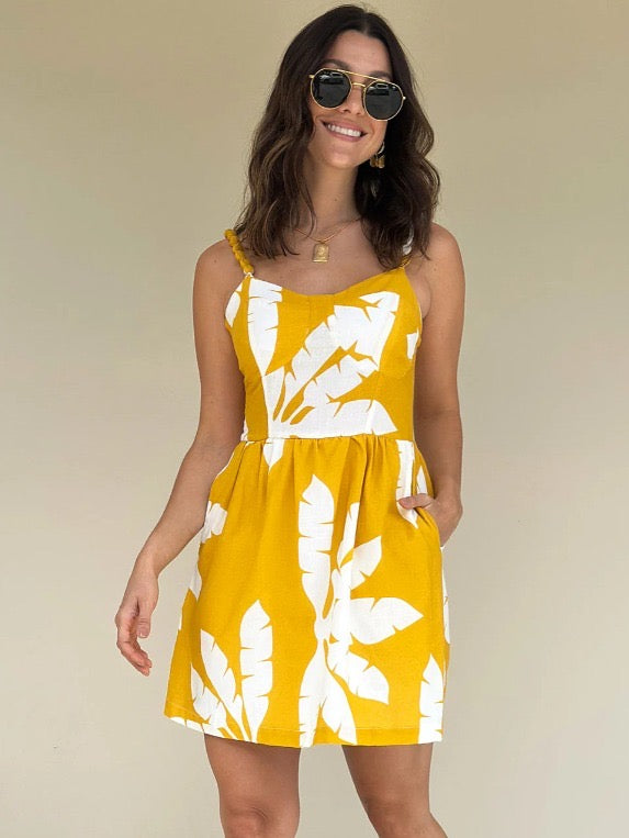 Vestido Corto De Tiras Mostaza