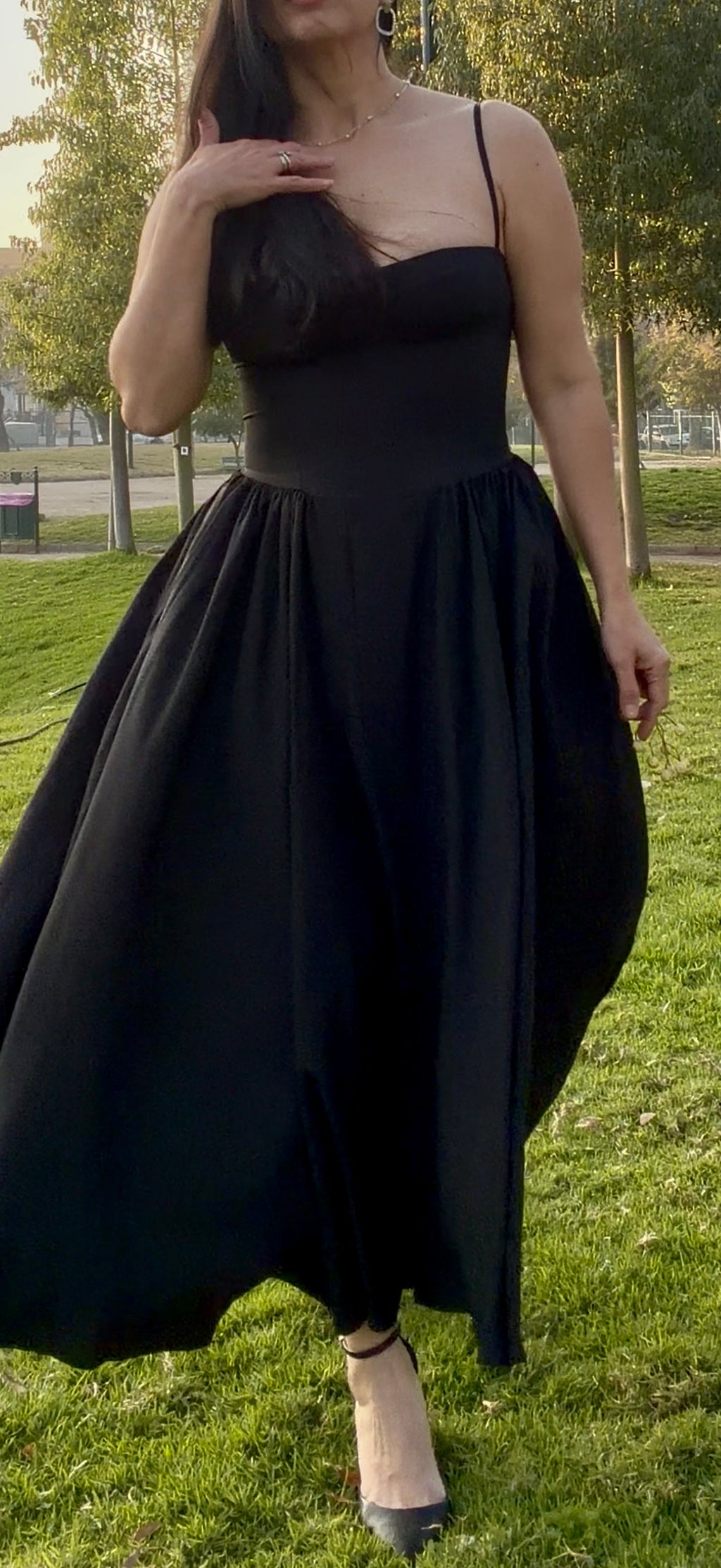 Hermoso Vestido Atemporal Negro