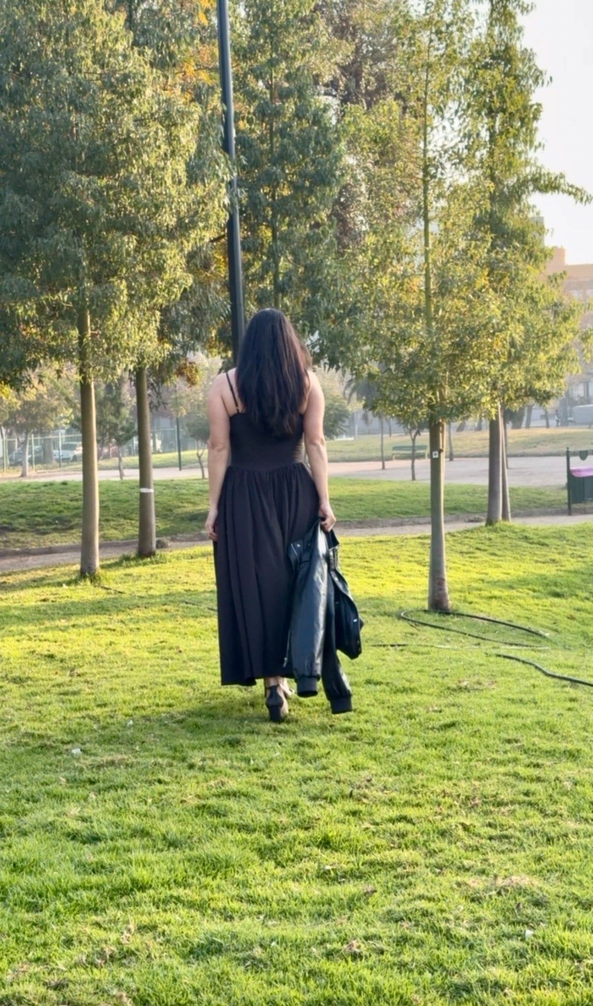 Hermoso Vestido Atemporal Negro