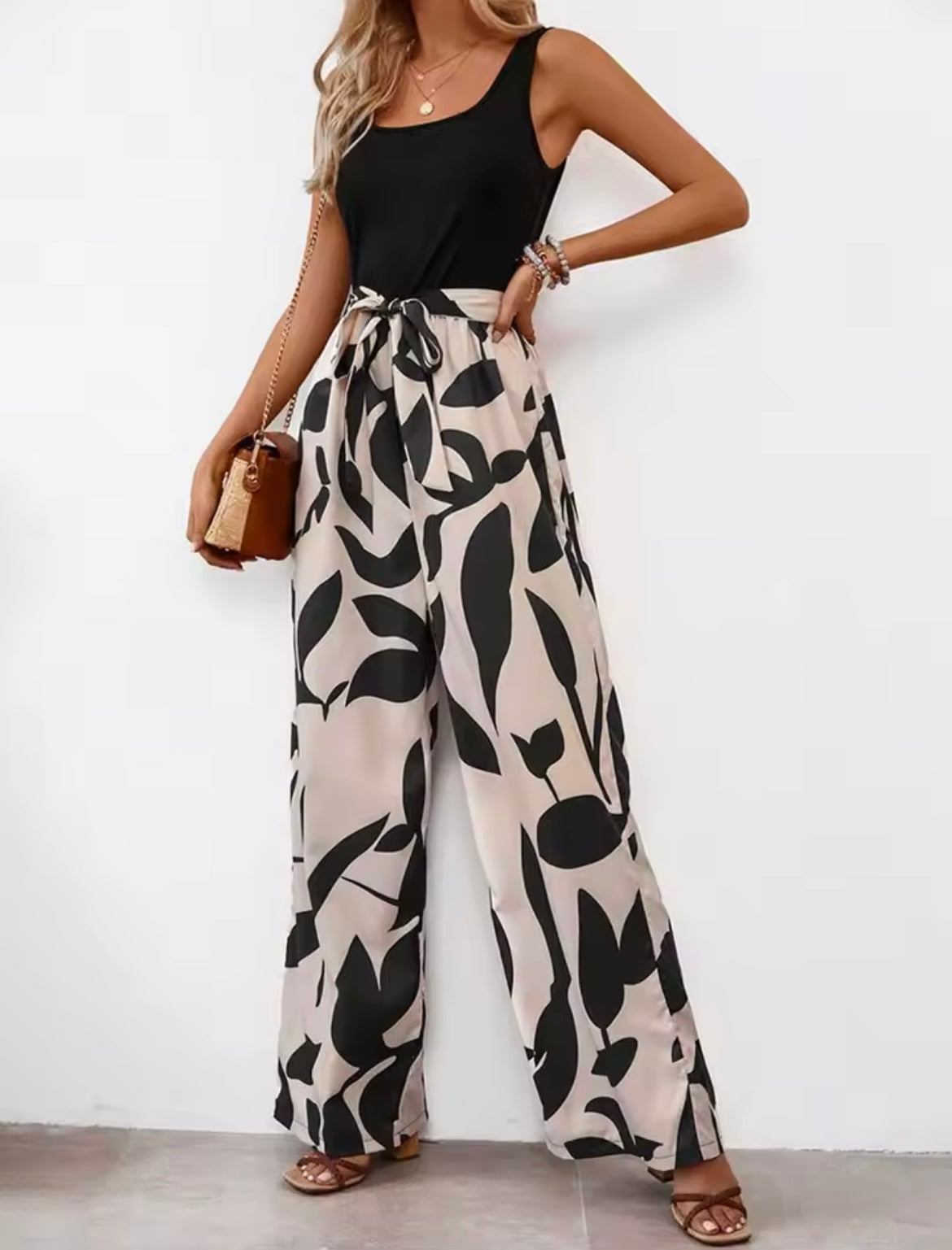 Enterito Negro y Marfil con Estampado