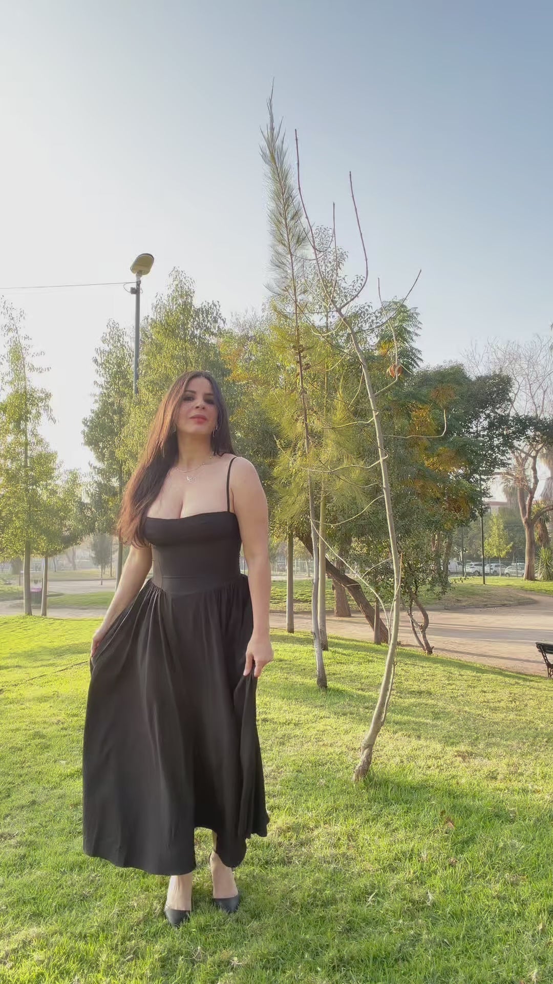 Hermoso Vestido Atemporal Negro